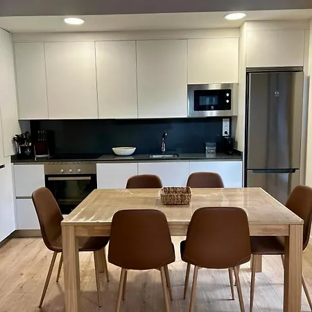 Bpirineos-edelweis 公寓